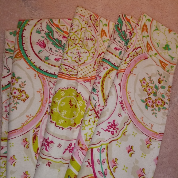 Homemade Green and Pink China Plates Baby Blankets - Picture 2 of 6